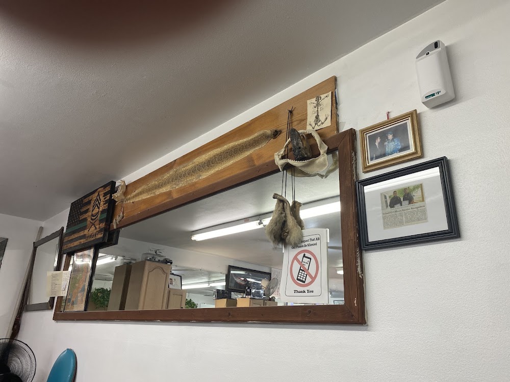 Luis Barber Shop view 5