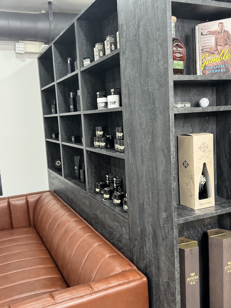 Master M Barbershop view 2