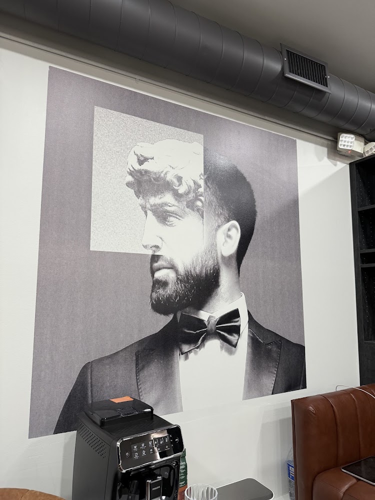 Master M Barbershop view 3