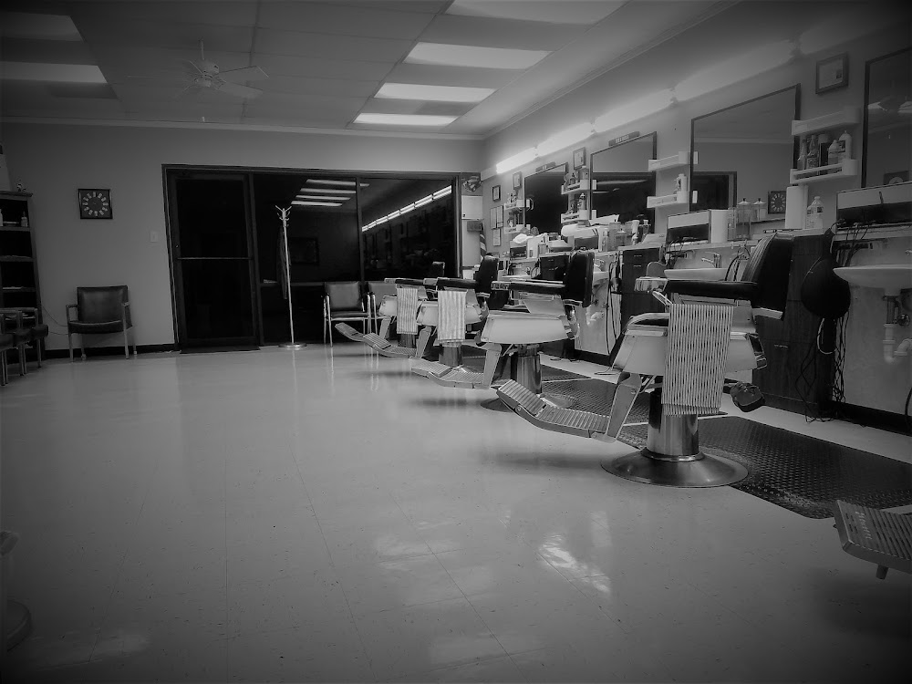 Mel’s Barbershop view 5