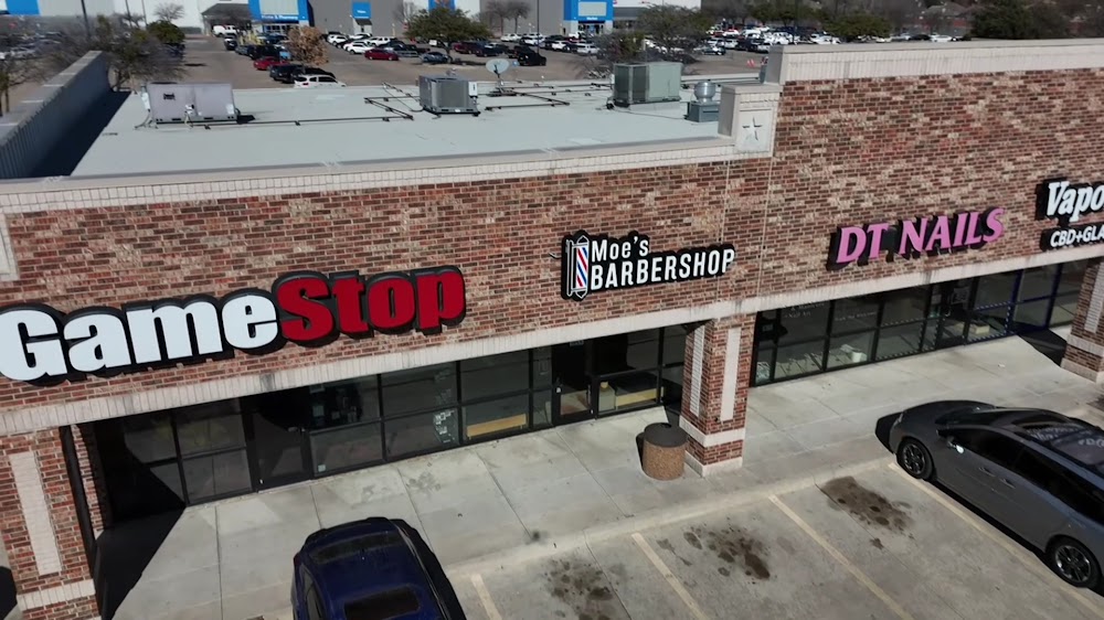 Moes barbershop view 2