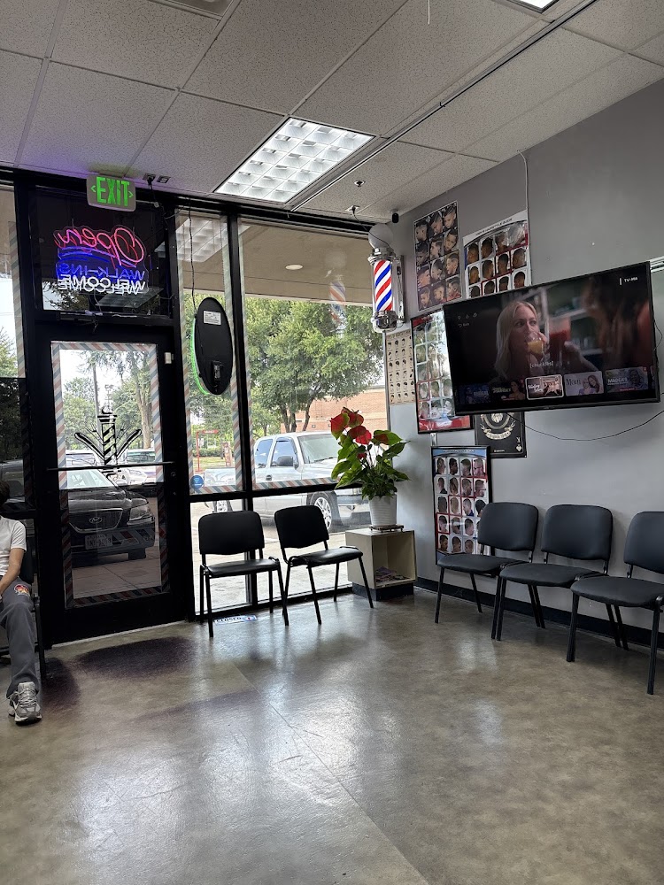 Moes barbershop view 4