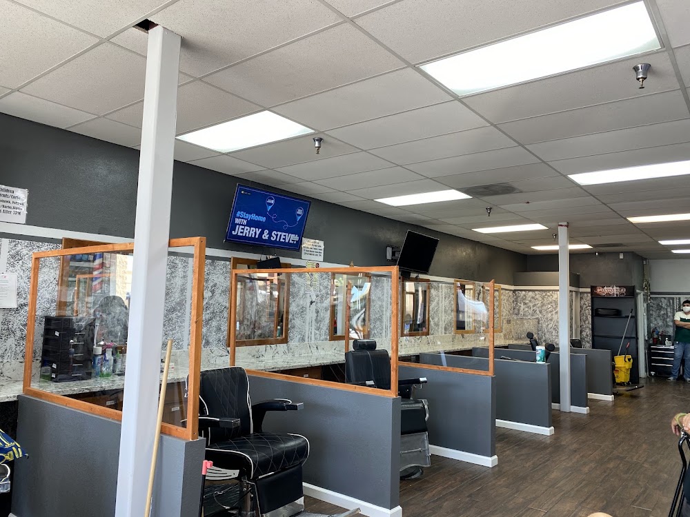 Monchis Barber Shop view 4