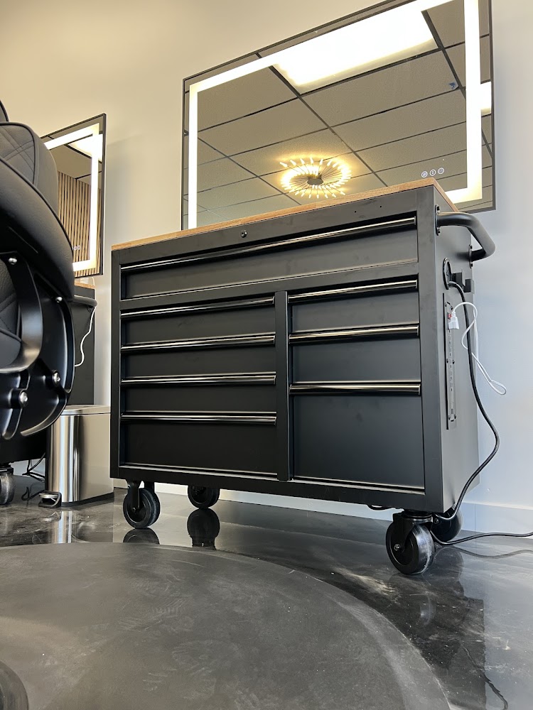 Newhall Commons Barbershop & Studios view 5