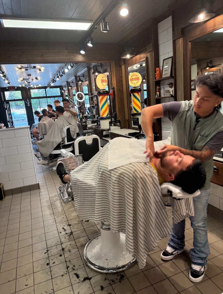 Niles barber shop and shave parlor view 2