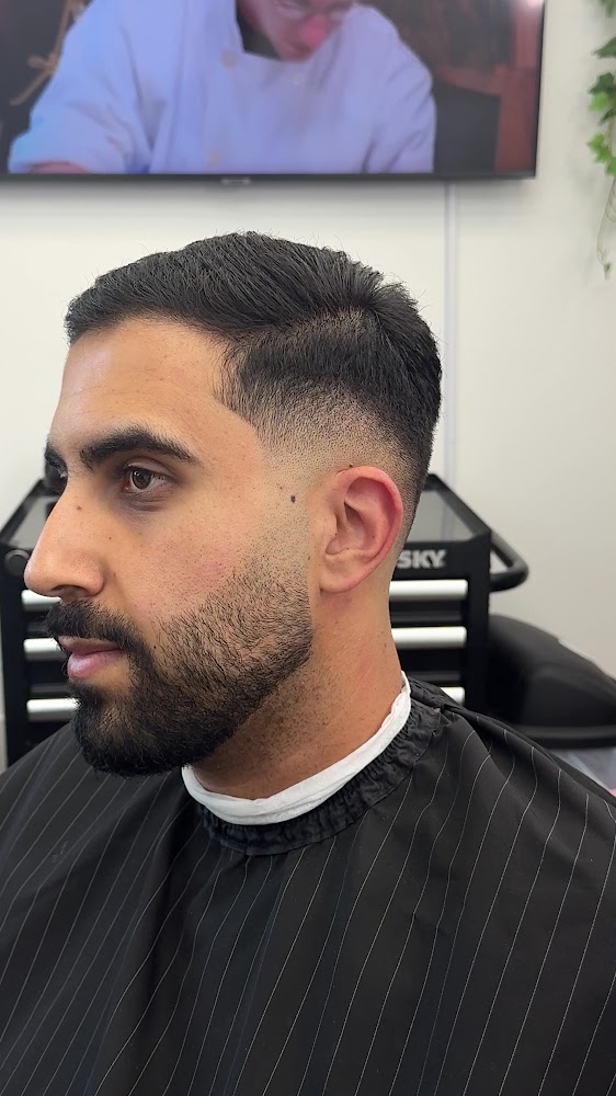 NV Studio | Lake Forest Barber view 2