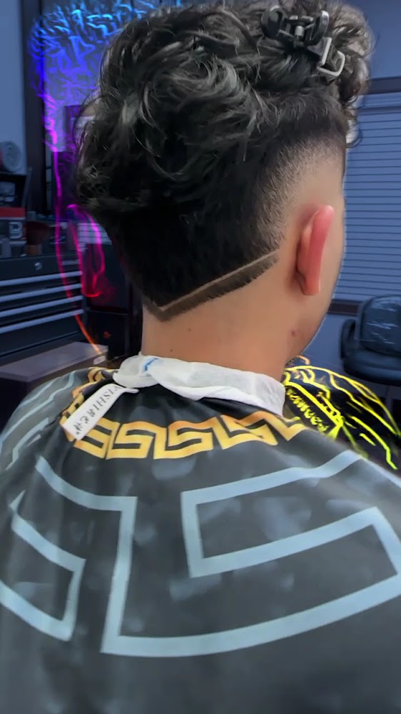Official Mens Fine Grooming view 2