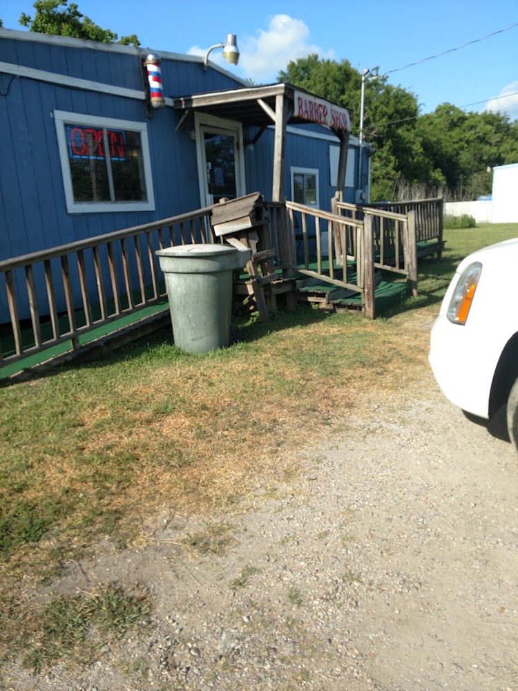 Perry's Barber Shop primary photo