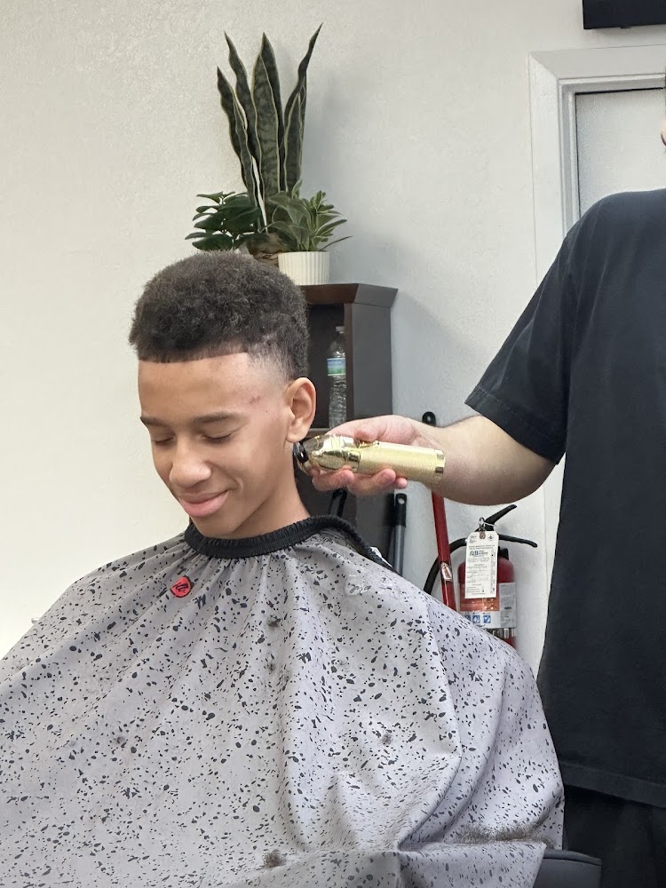 Phaded Klipz Barber Studio view 4