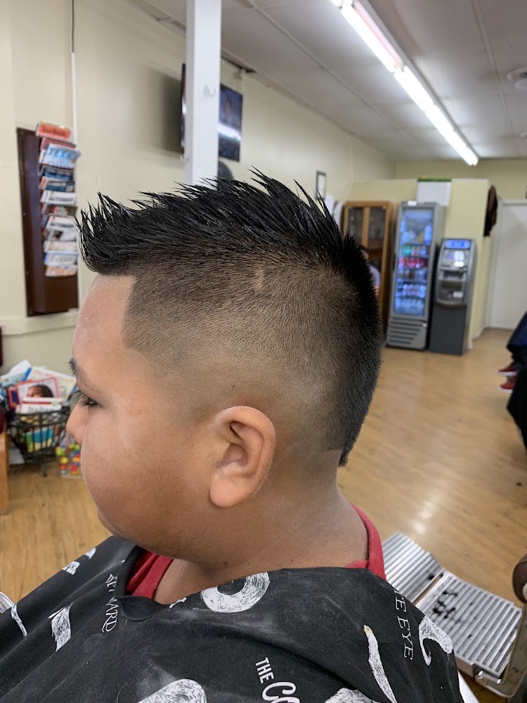 Pitts' Barbershop view 4
