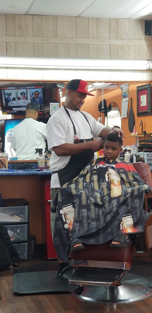 Platinum Kutz Barbershop view 3