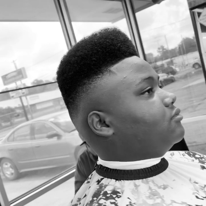 PRESIDENTIAL CUTS BARBER SHOP view 3