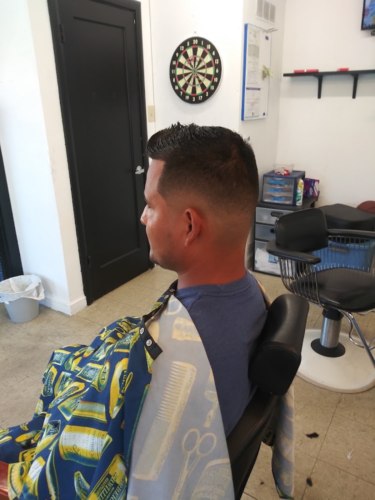 Prime Barber Lounge view 5