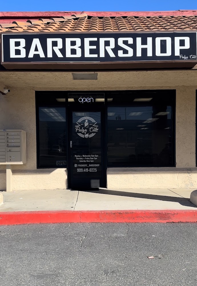 Pulga cutz barbershop view 3