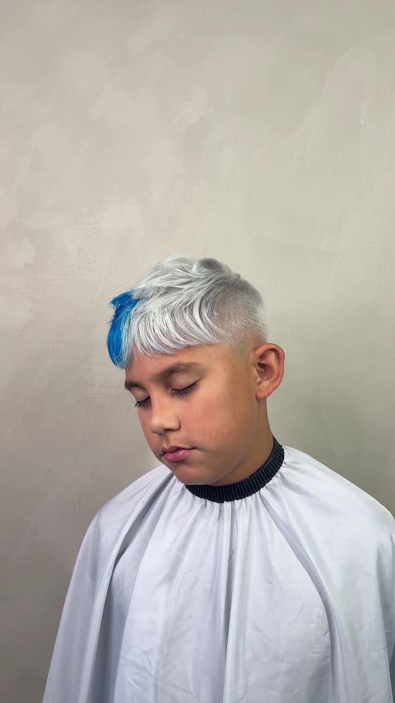 R.O barber studio view 4