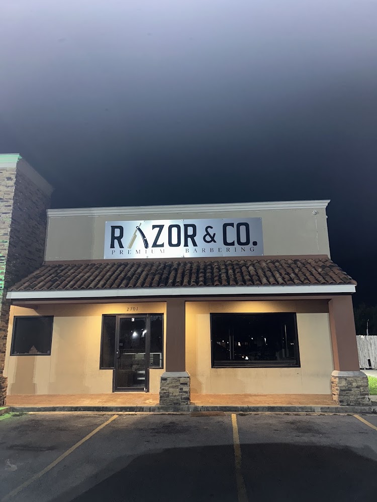 Razor&Co. Premium Barbering view 2