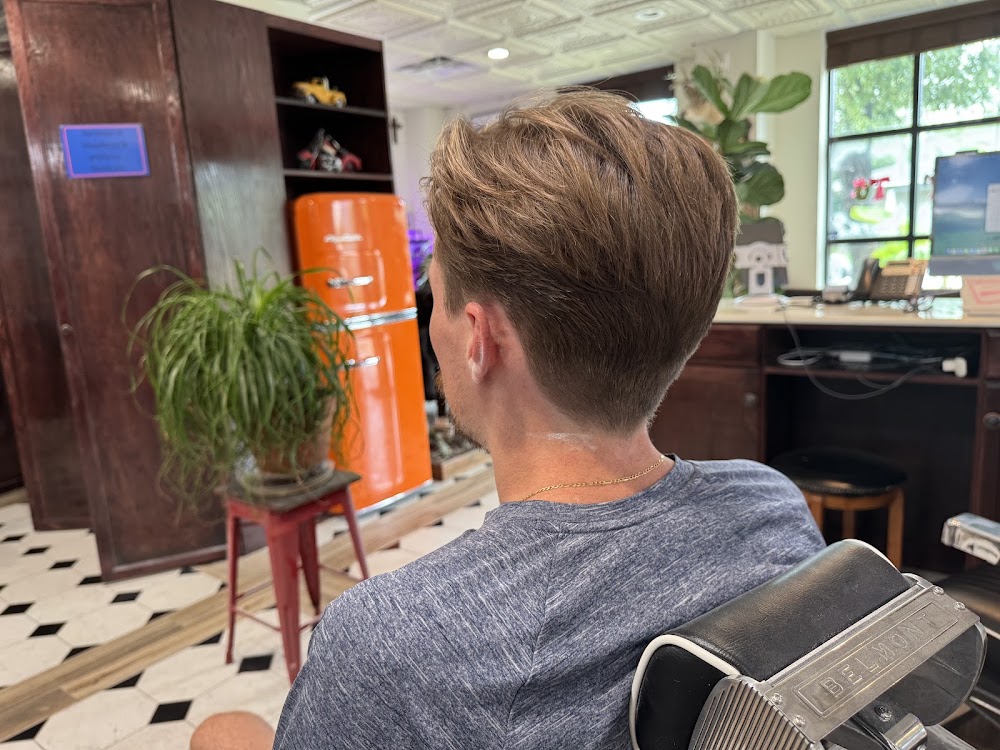 Retro Barbershop - Hair salon for Men of Round Rock view 2