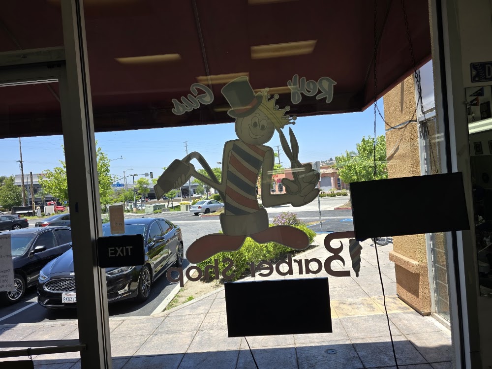 Rey & Gus Barber Shop view 4