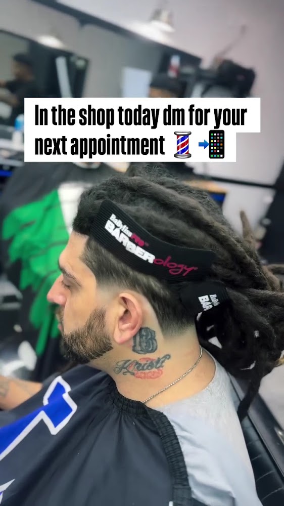 Rich and Famous barbershop view 4