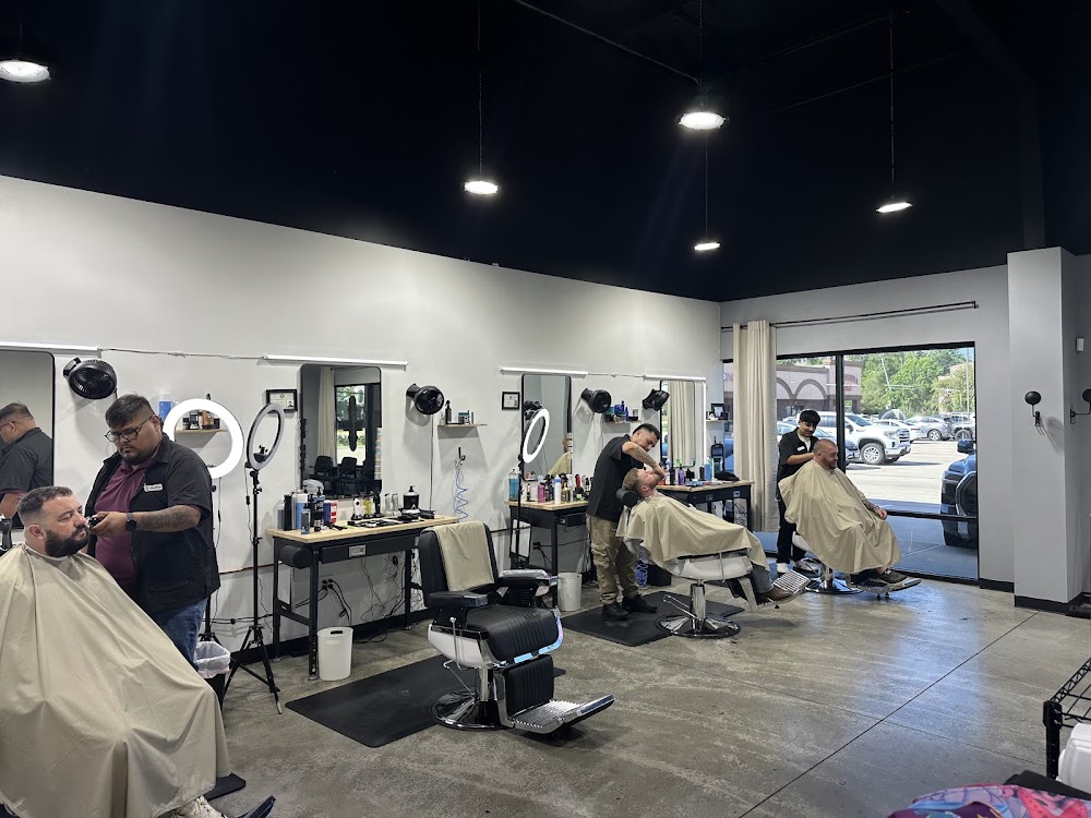 Rich's Barbershop view 4