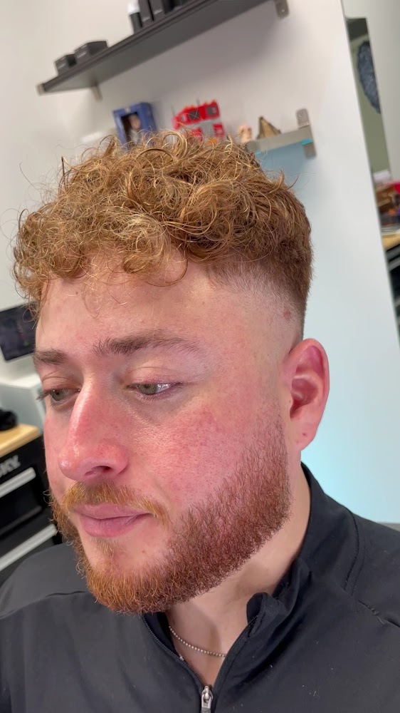 Robert Daniel Barber Studio | DTLA Barber view 3