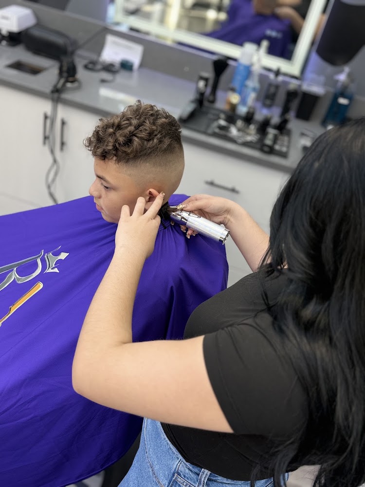 Royal Barbershop view 4
