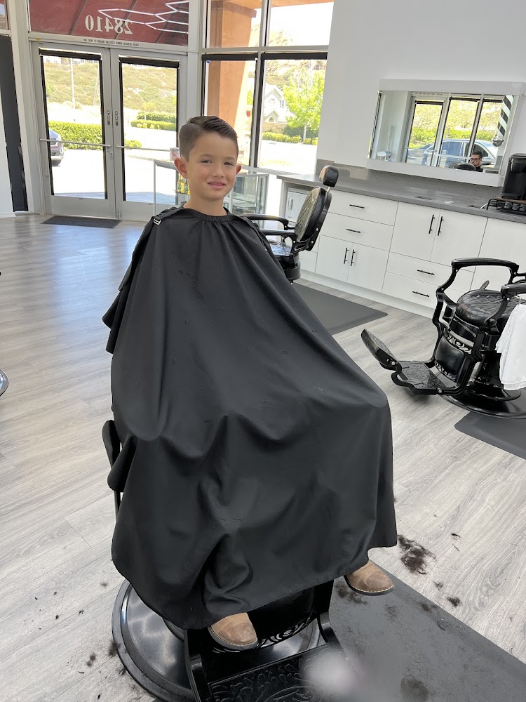 Royal Barbershop view 5