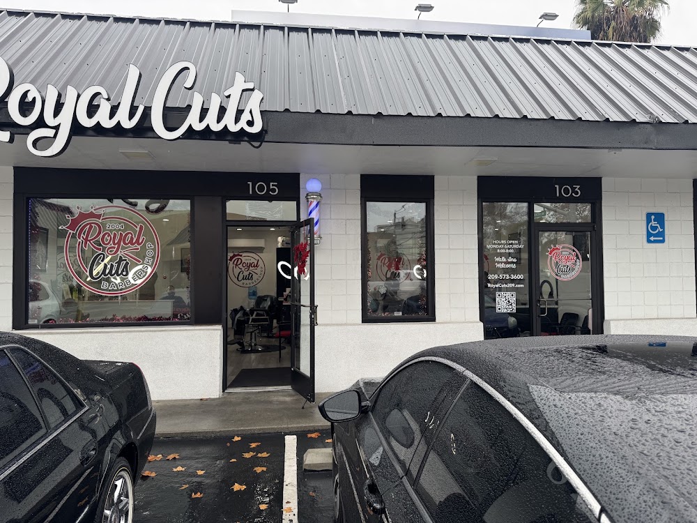Royal Cuts view 2