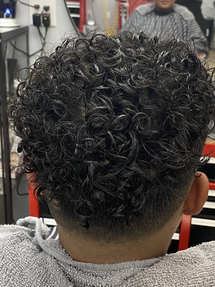 RR Barbershop view 5