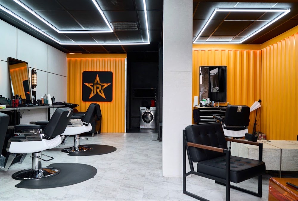 Rstar Barbershop | Men’s Haircut Austin view 5