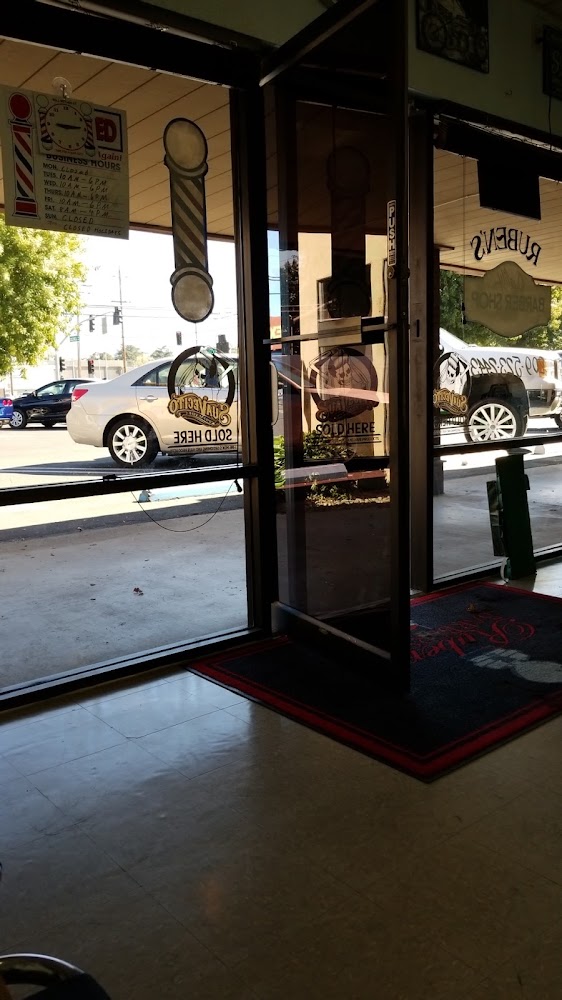 Ruben's Quality Barbershop view 5