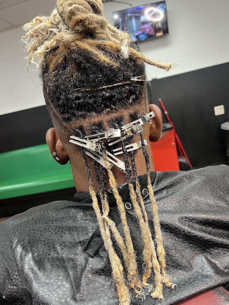S&S Barber Clique view 3
