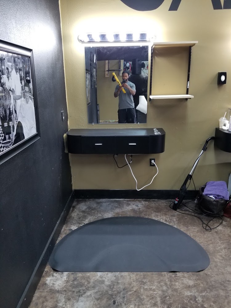 Saint's Barber & Beauty Shop view 5