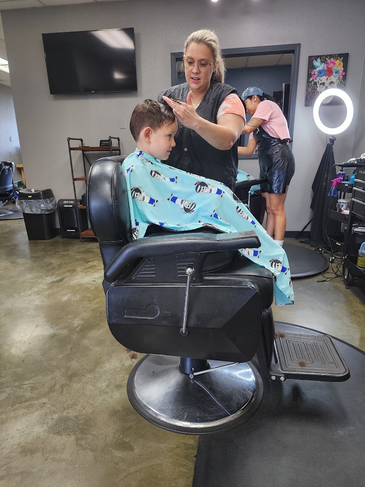 Scores Barbering view 4