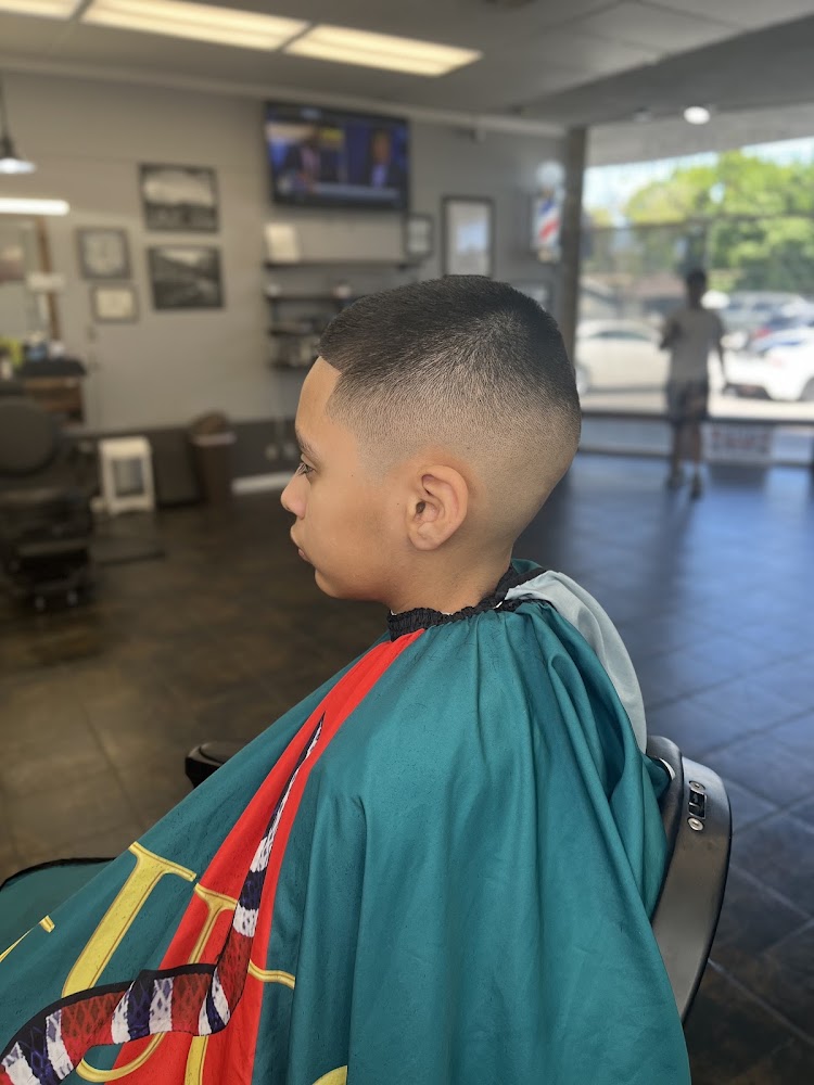 Sevnth Avenue Barbershop & Co. view 5