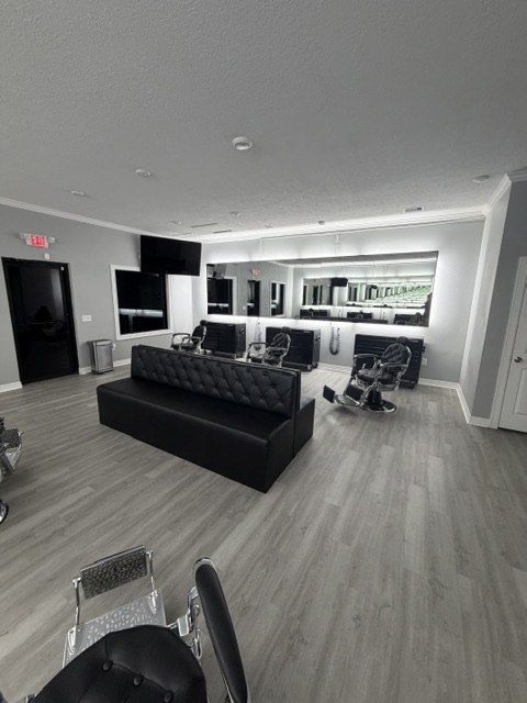 Signature Barbershop primary photo