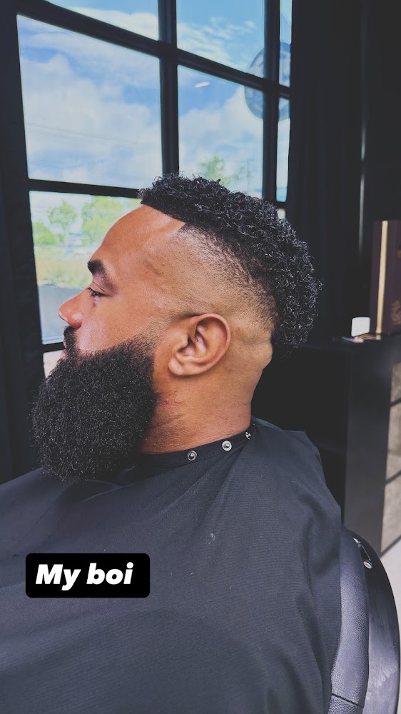 Sly Fox - Gentleman's Lounge & Barbershop view 5
