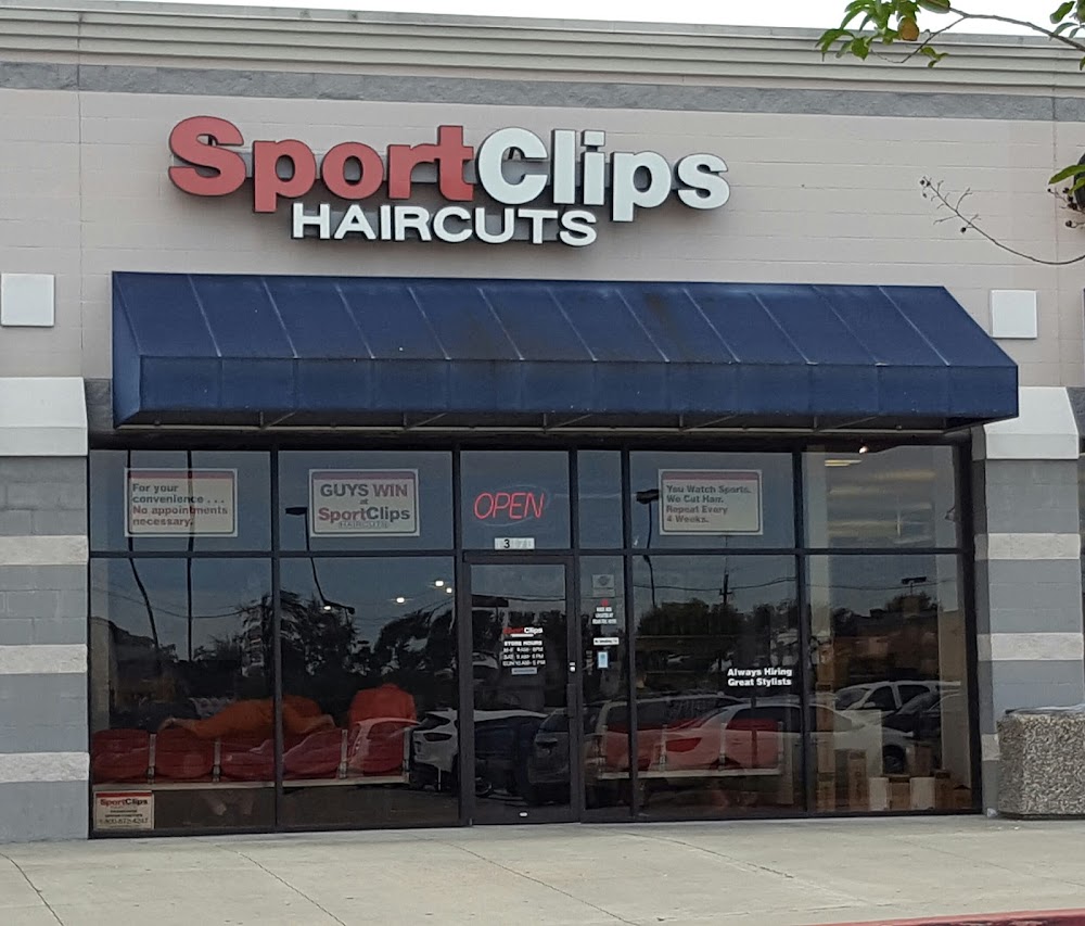 Sport Clips Haircuts of Conroe view 2