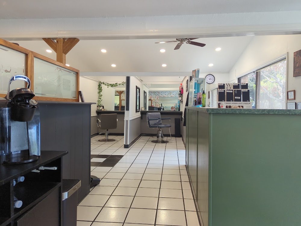 Stailey's Barber Shop and Salon primary photo
