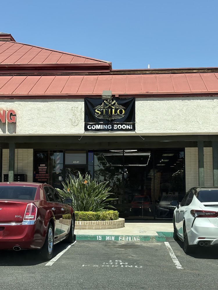 STILO BARBER LOUNGE view 3