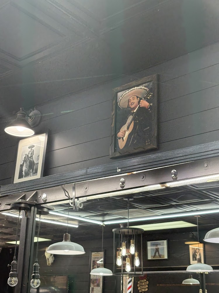 STILO BARBER LOUNGE view 4