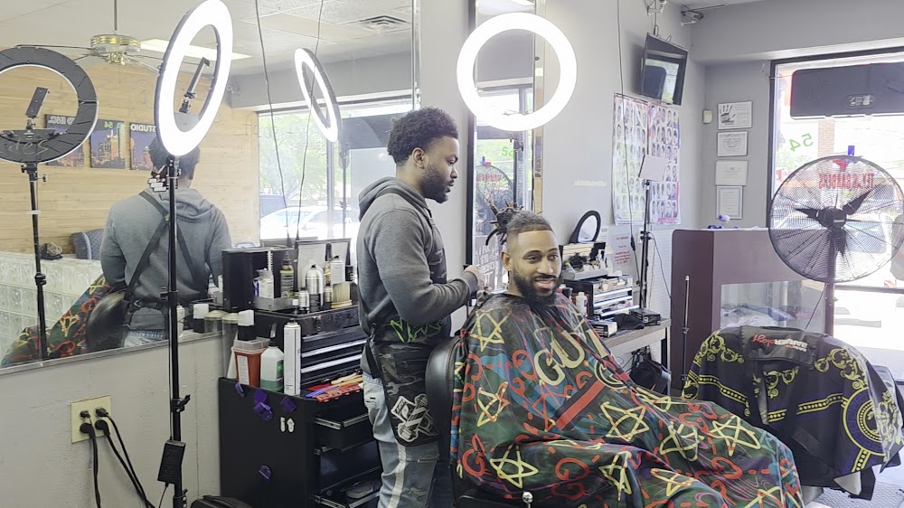 Studio 54 Texas Barbers view 4
