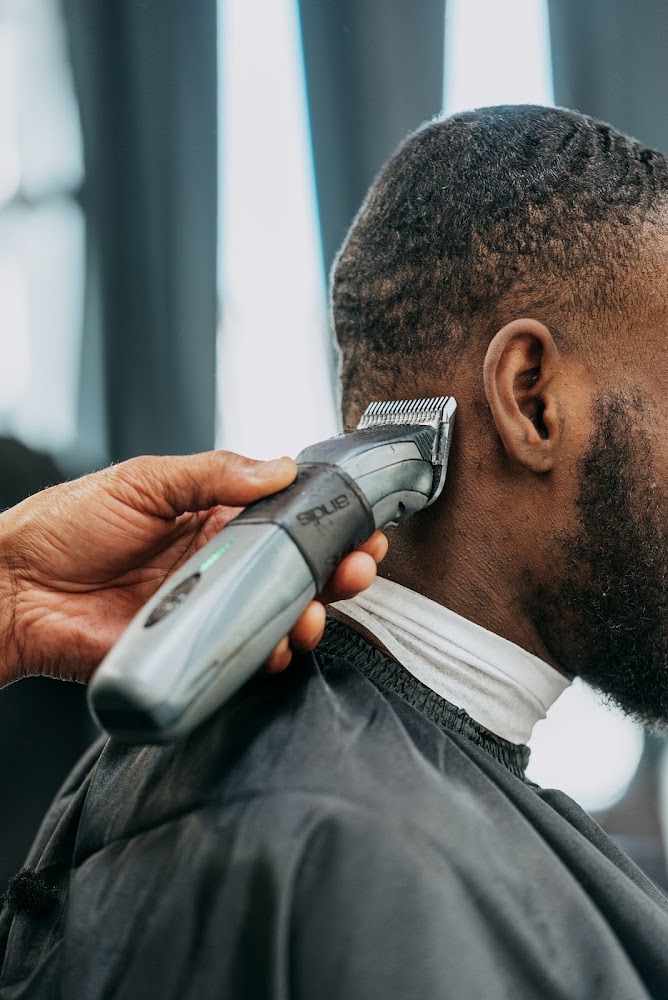 Style and Shave - Newhall view 5