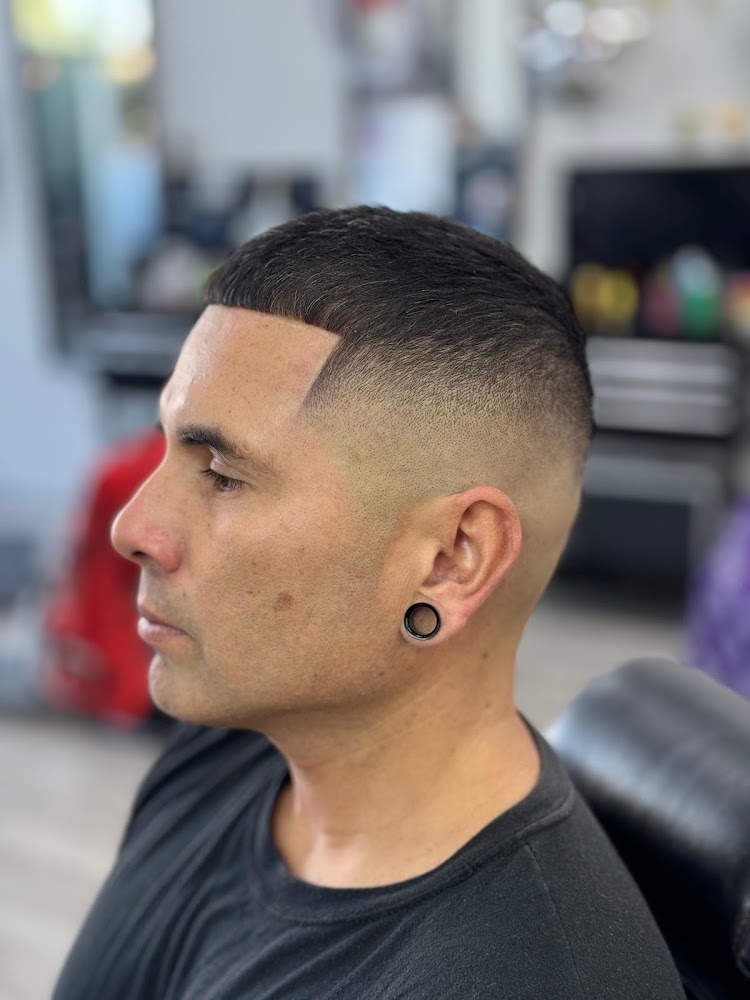 Suave Elite Barbershop view 5
