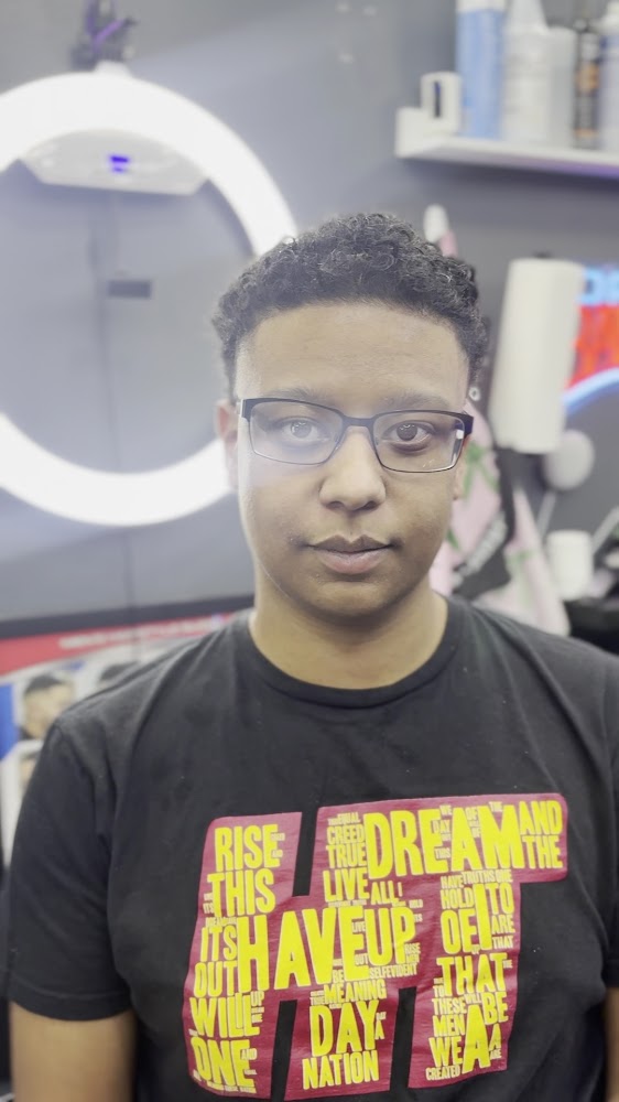 Supreme Cuts barbershop view 2