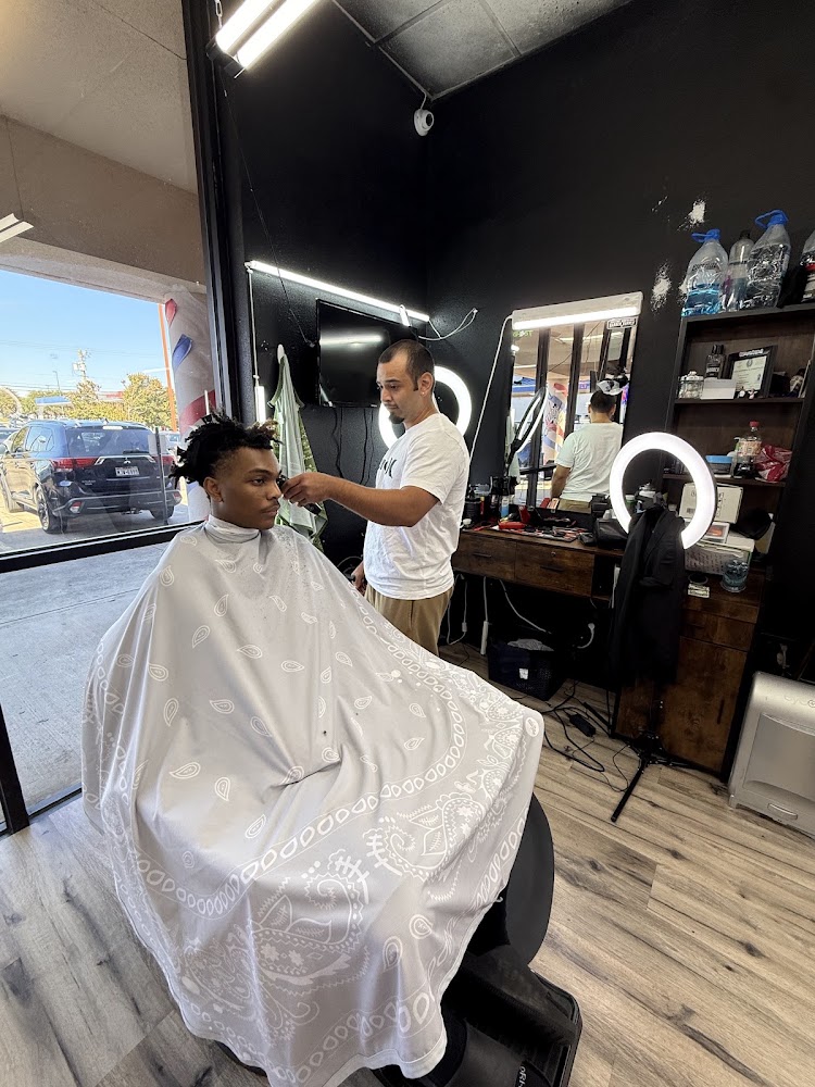 The Den Barbershop&Salon view 4
