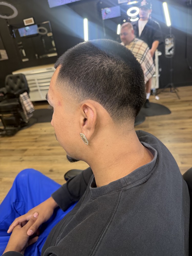 The Essential Barber Club view 3