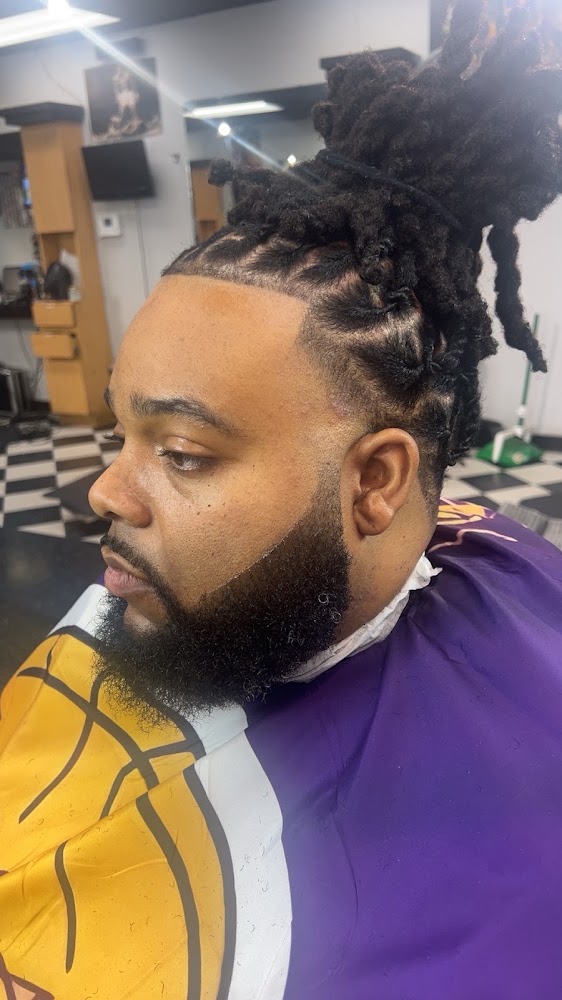 The Full Effect Barbershop view 4