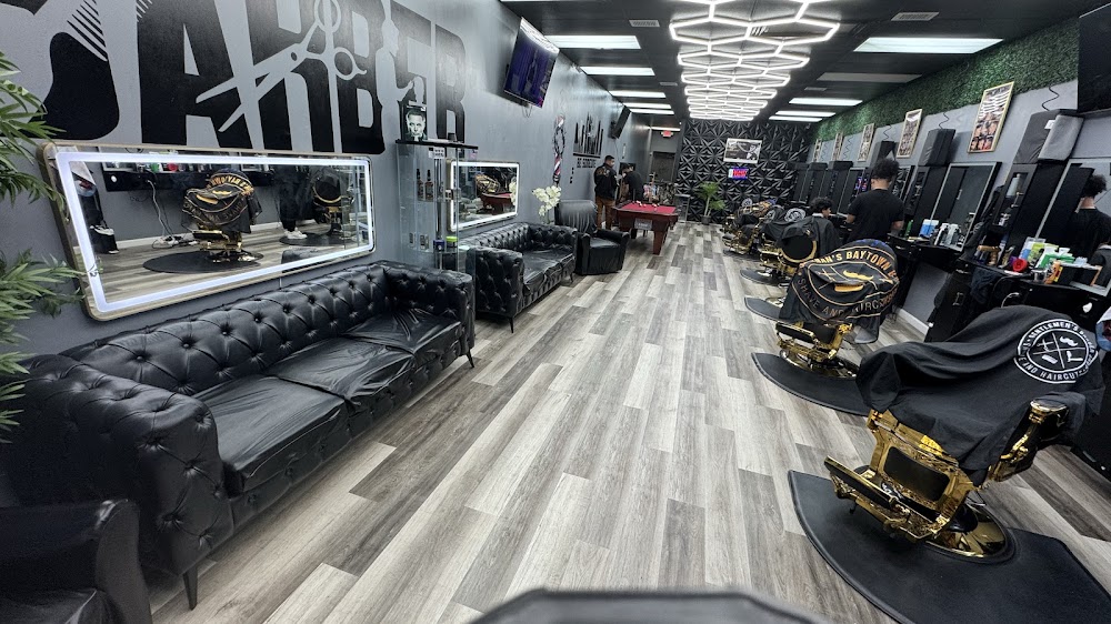 The Gentleman's Quarters barbershop view 5