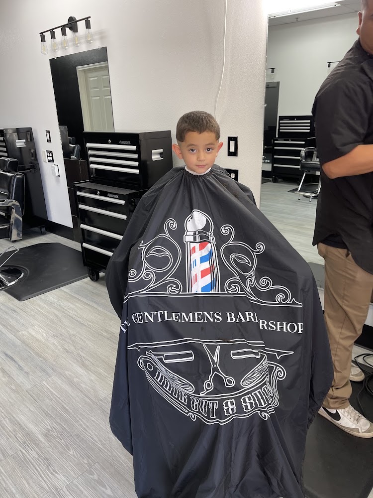 THE GENTLEMEN’S BARBERSHOP primary photo